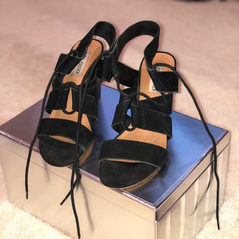 Steve Madden Suede Block Strappy Heel Sandals
